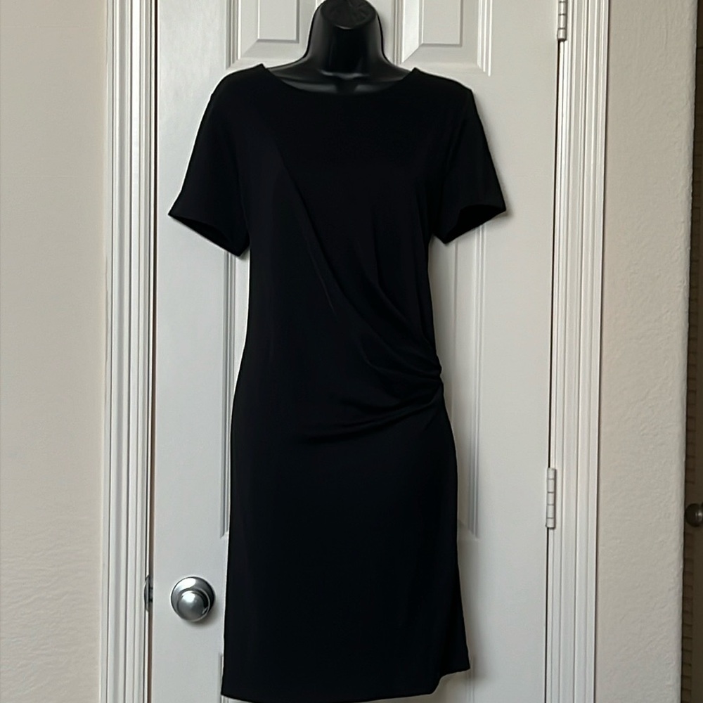 NWT Banana Republic black dress with sleeves and waist ruching. Size M